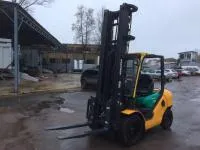 Бензиновый погрузчик KOMATSU FG30T-16