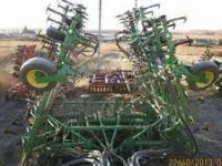 Сеялка JOHN DEERE б/у