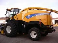 Самоходный кормоуборочный комбайн NEW HOLLAND FR 9040