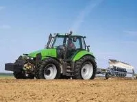Трактор Agrotron 165