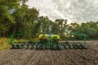 Гусеничный ход Soucy для посевных комплексов John Deere