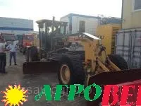 Грейдер John Deere 772