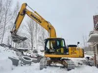 Komatsu PC220-8 б/у экскаватор гусеничный 2013 года