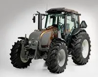 Трактор Valtra А83