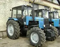 Трактор БЕЛАРУС-1221